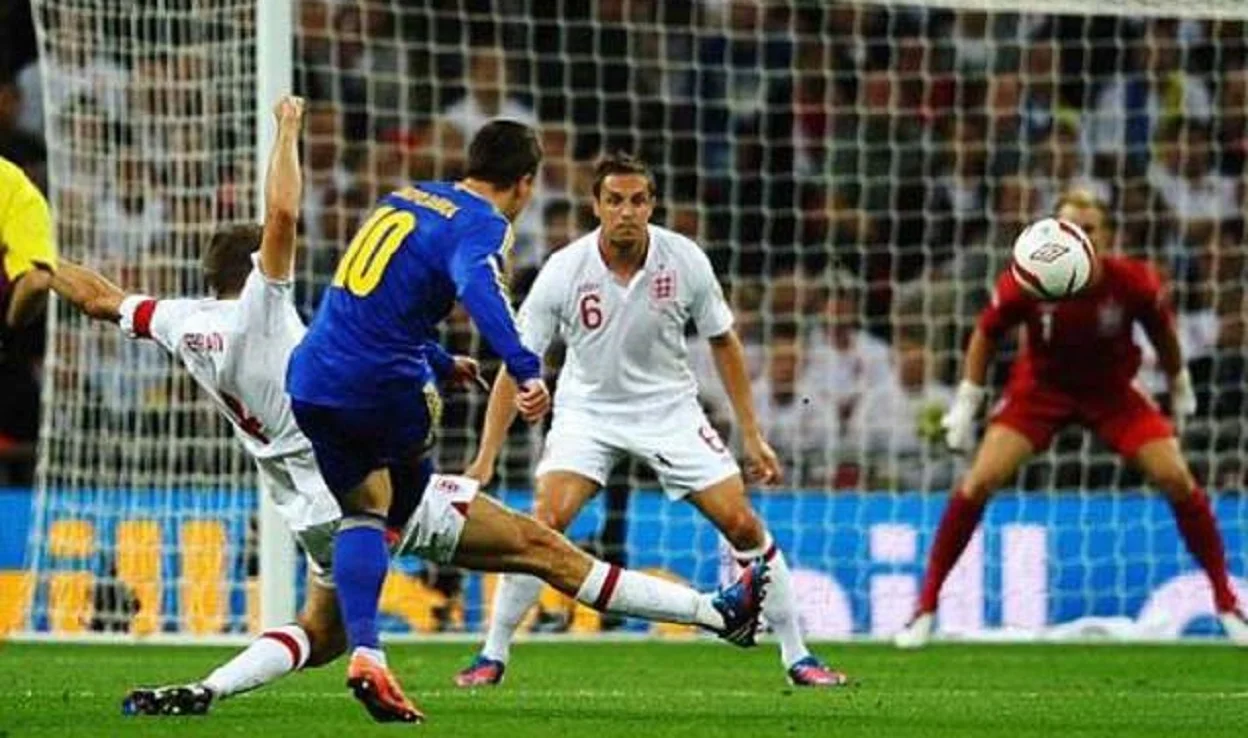 Легендарний гол Коноплянки Англії / Getty Images