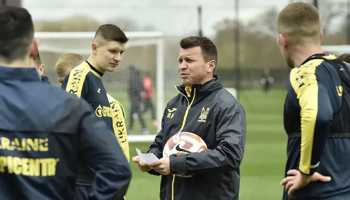 Руслан Ротань (в центрі) / УАФ