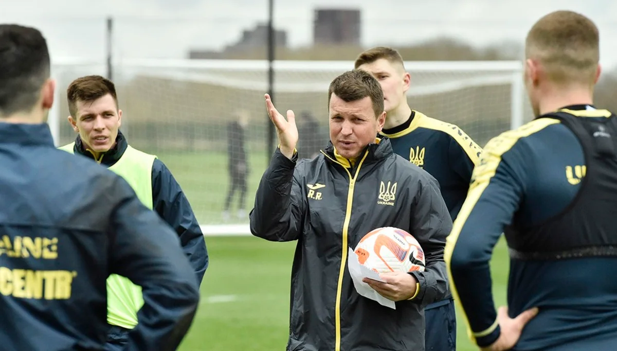 Руслан Ротань с игроками сборной Украины / УАФ