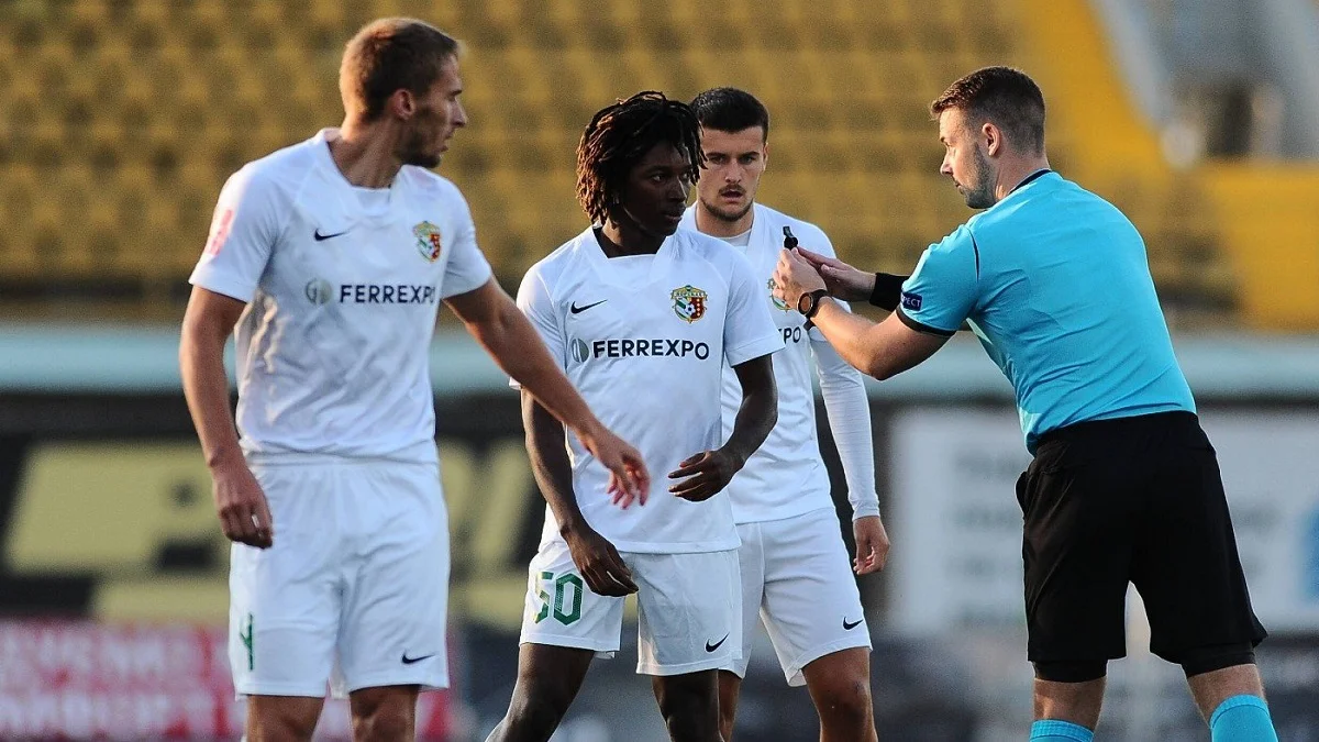 Ибрахим Кане (в центре) / ФК Ворскла