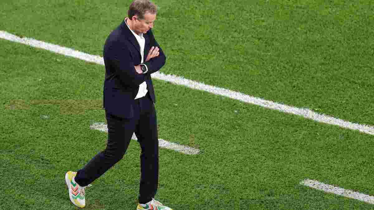 "Я взбешен, команда просто развалилась": тренер сборной Дании уничтожил игроков после поражения казахам