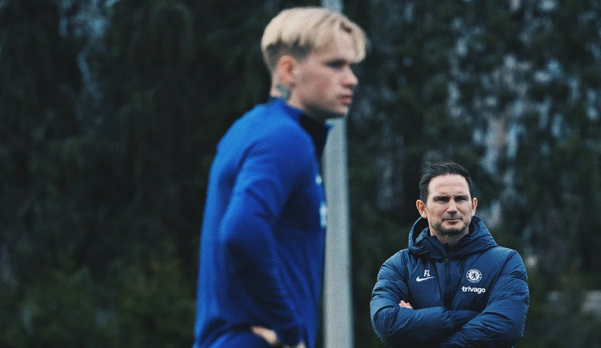 Михайло Мудрик під пильним наглядом Френка Лемпарда / ФК Челсі