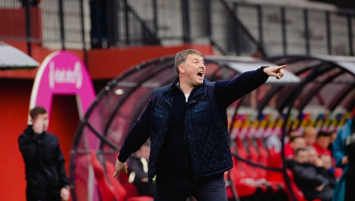 Андрей Тлумак празднует победу / Фото Карпат