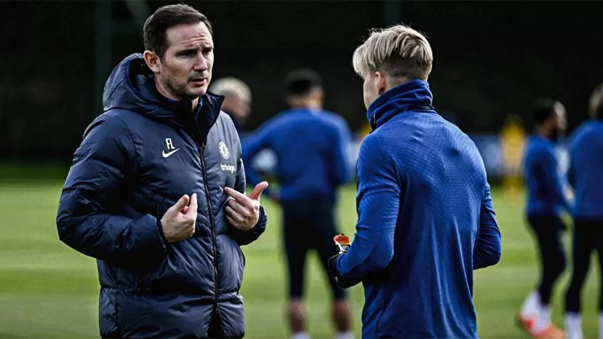 Френк Лемпард та Михайло Мудрик / фото: Челсі