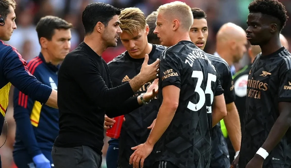 Микель Артета и Александр Зинченко / Getty Images