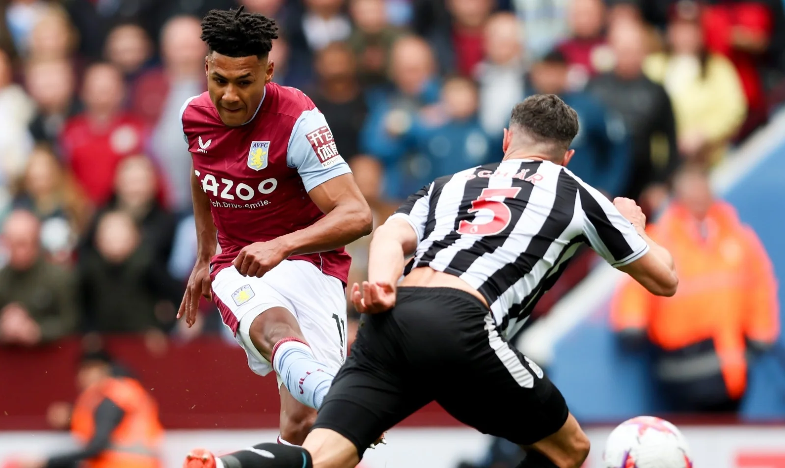 Воткинс забивает Ньюкаслу / AVFC