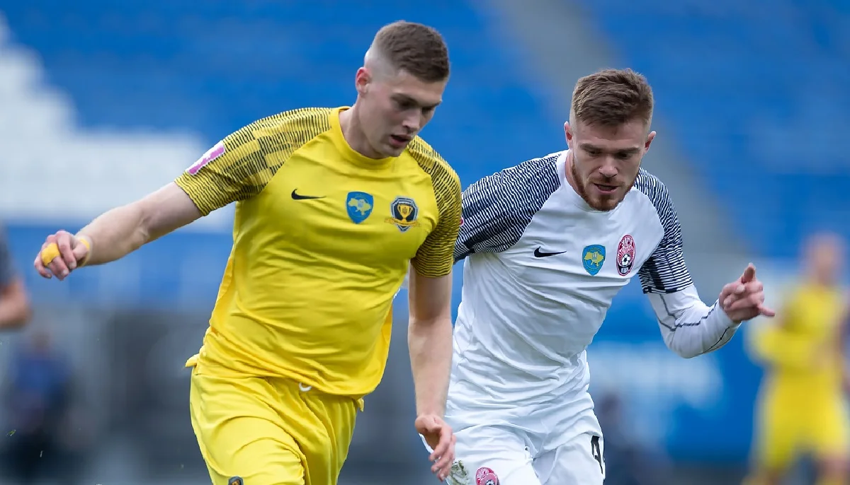 Артем Довбик (слева) / СК Днепр-1