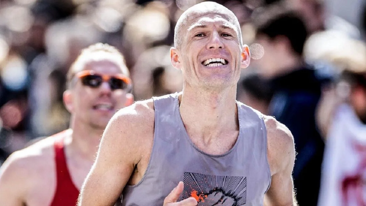 Ар'єн Роббен / NOS