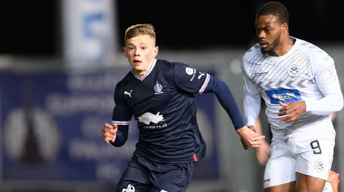 Максим Кучерявый (слева) / Instagram