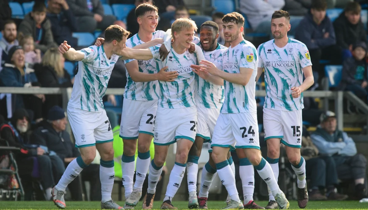 Курьезный гол в чемпионате Англии / Линкольн Сити