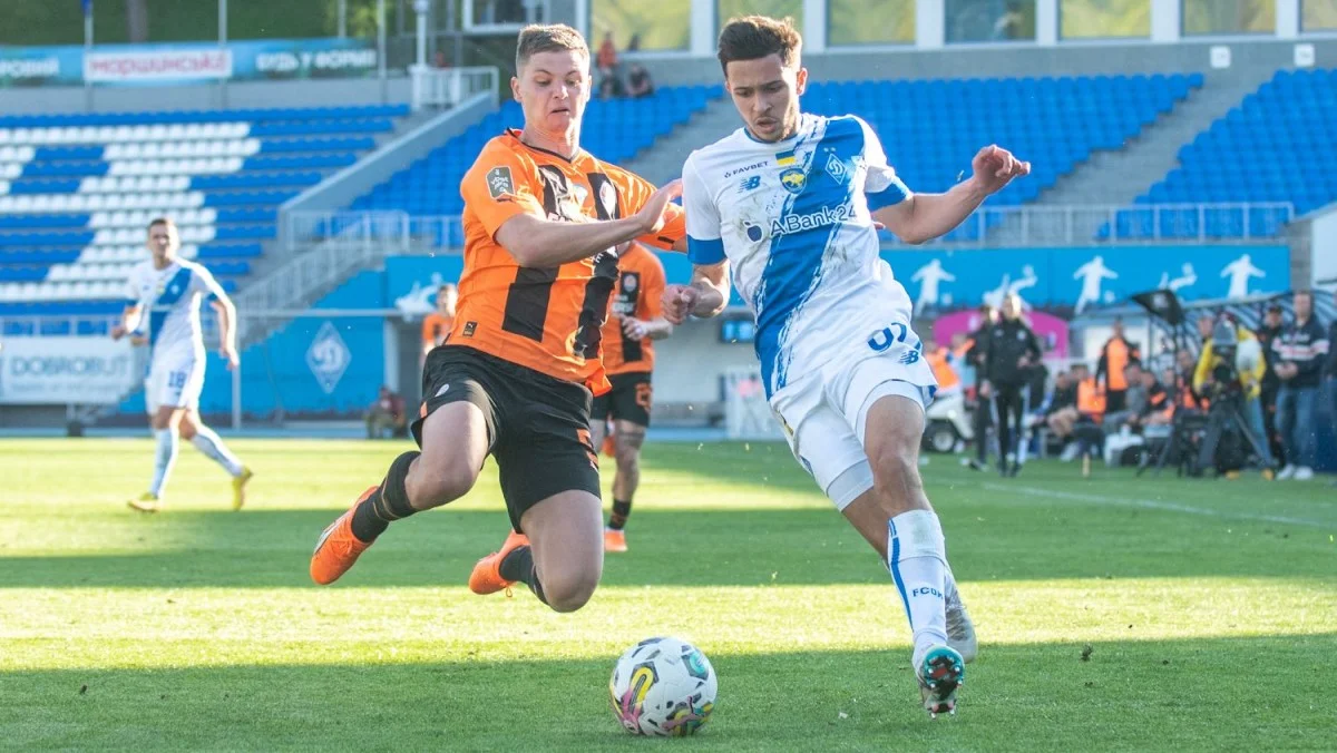 Бондарь против Волошина / фото: ФК Динамо