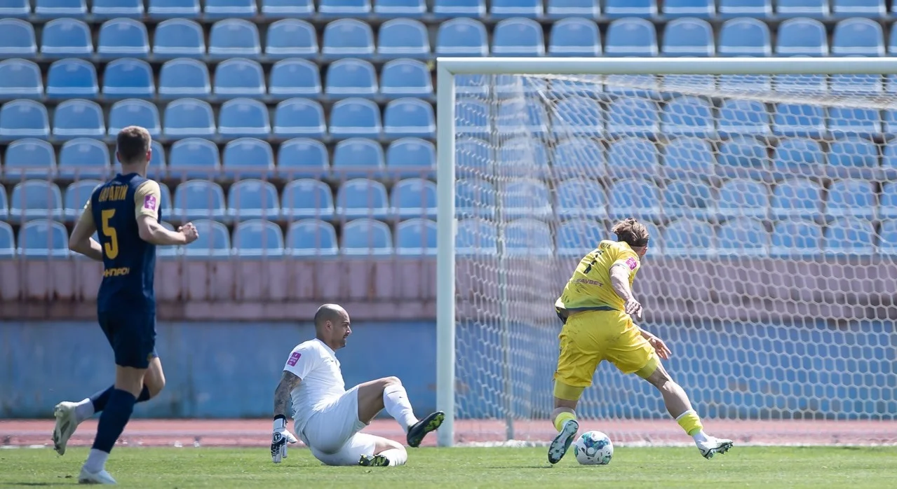 Фейл Валефа / Сайт СК Днепр-1