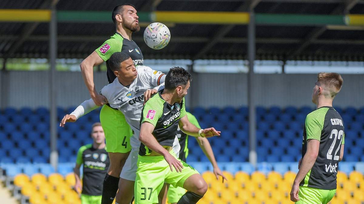 Александрия донецк. Александрия донецк. Шахтёр донецк александрия 29 октября почему остановили матч. Шахтер фото. Александрия шахтер матч.