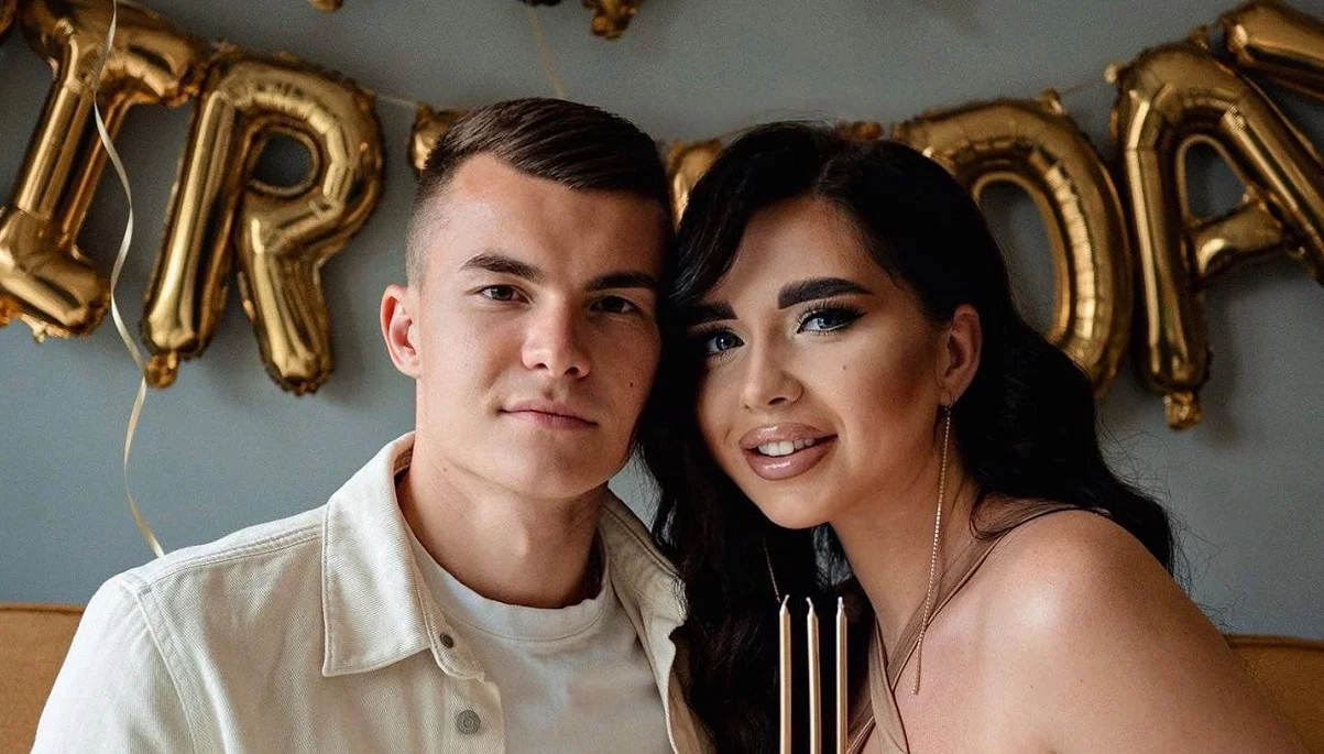 Владислав Кочергін з дружиною / Facebook