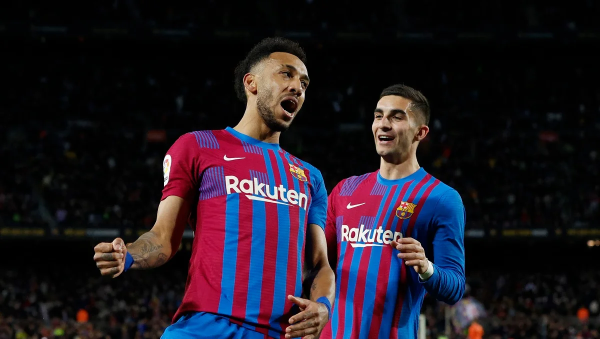 Пьер-Эмерик Обамеянг и Ферран Торрес / Фото Reuters