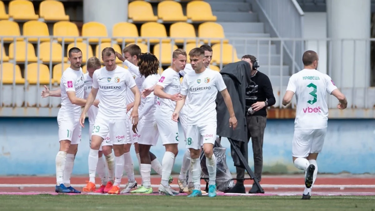 Радость игроков Ворсклы / фото: СК Днепр-1