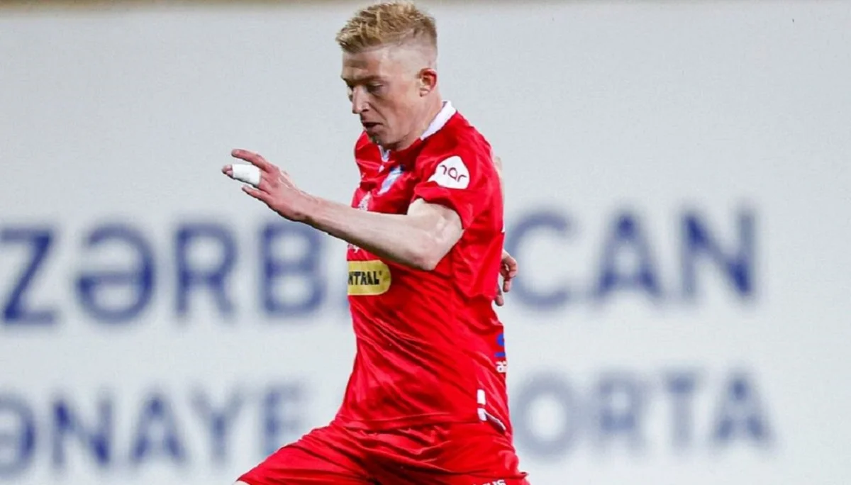 Владислав Кулач / ФК Зира