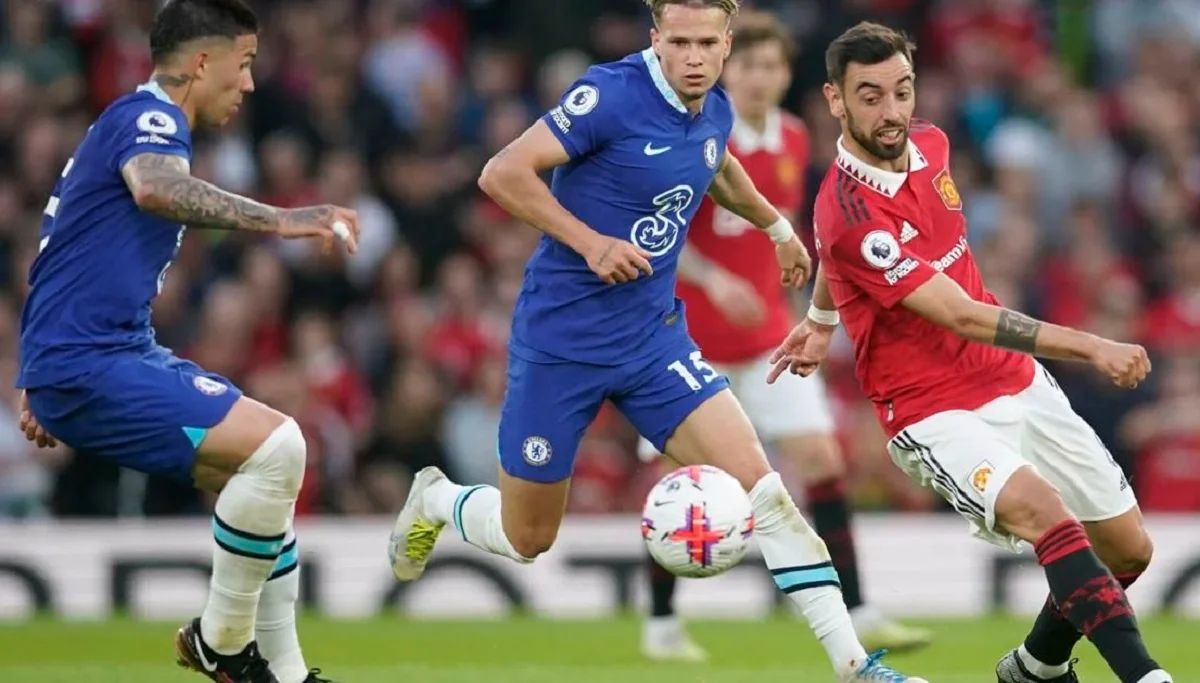 Михайло Мудрик (в центрі) / Getty Images