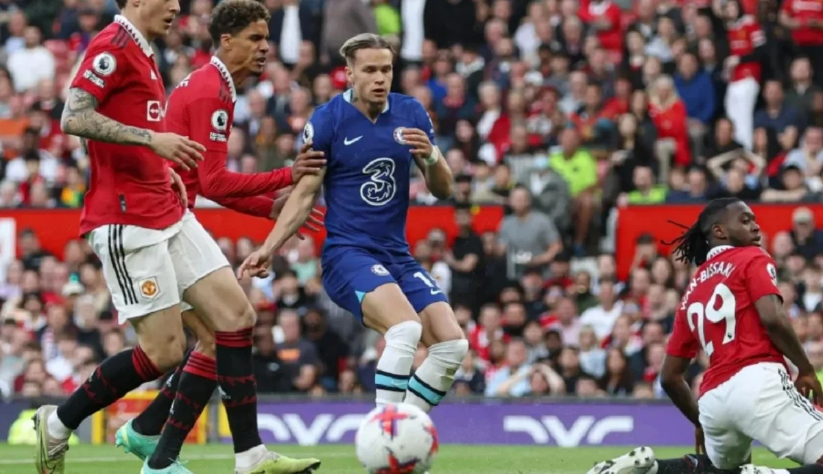 Михаил Мудрик (в центре) / Getty Images