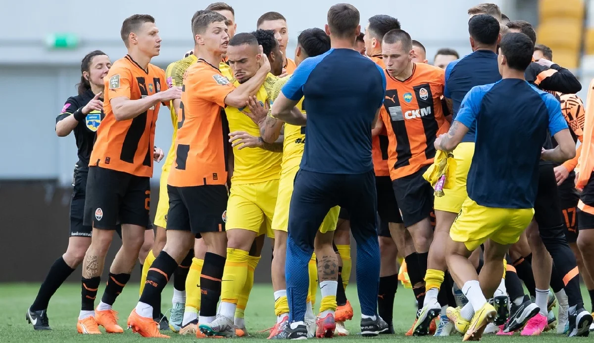 Шахтер – СК Днепр-1 – 3:0 / СК Днепр-1