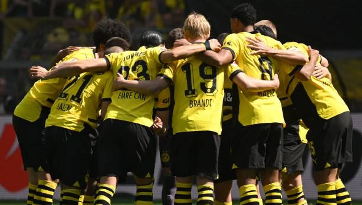 Игроки "шмелей" / фото: Getty