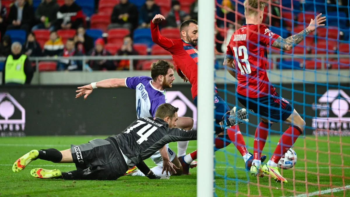 Артем Шабанов в составе Фехервара (справа) / фото: MTI