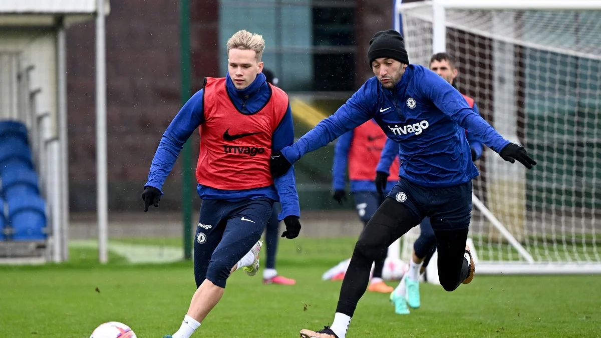 Хакім Зієш та Михайло Мудрик / фото з відкритих джерел