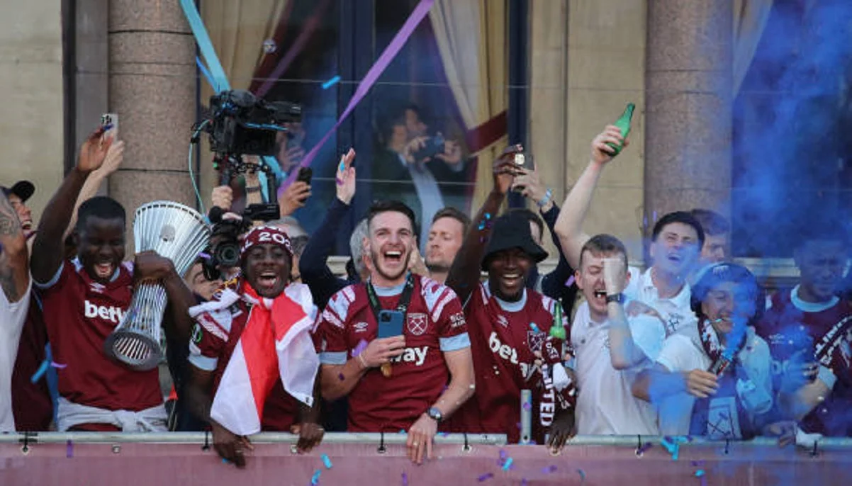 Деклан Райс з партнерами/ фото: Getty