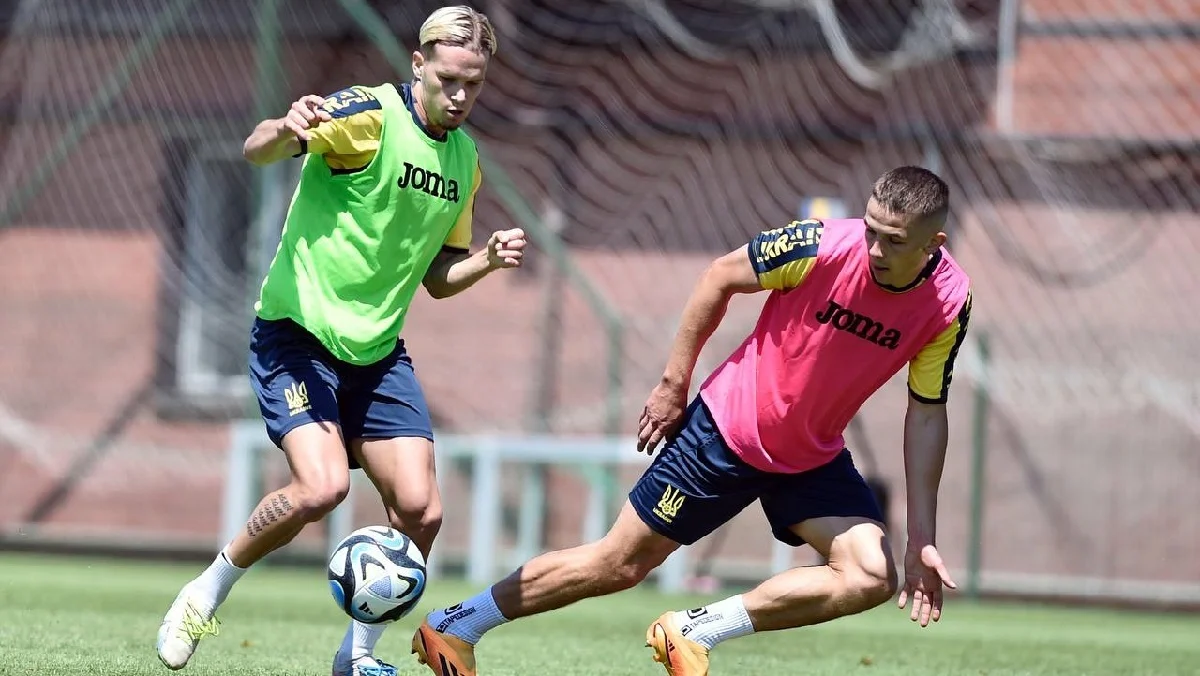 Михайло Мудрик (ліворуч) / УАФ