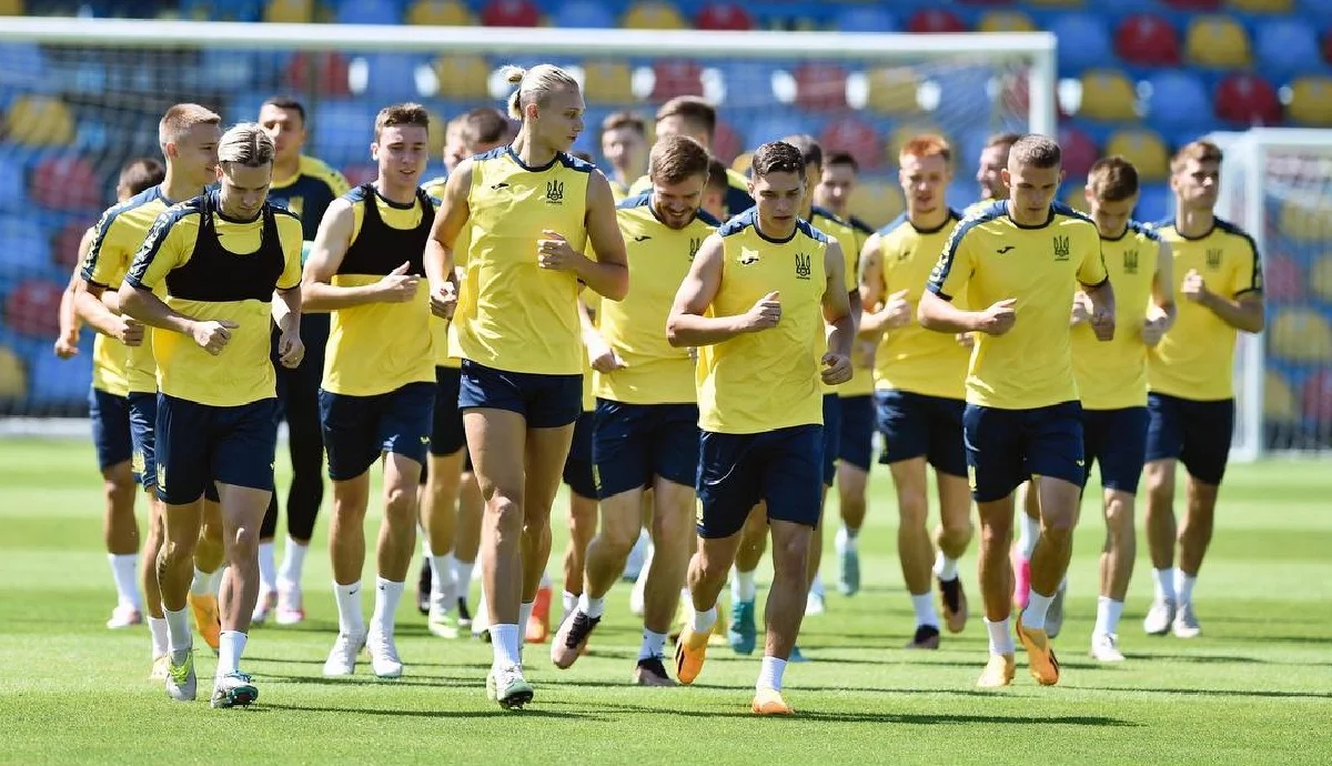 Молодіжна збірна України / УАФ