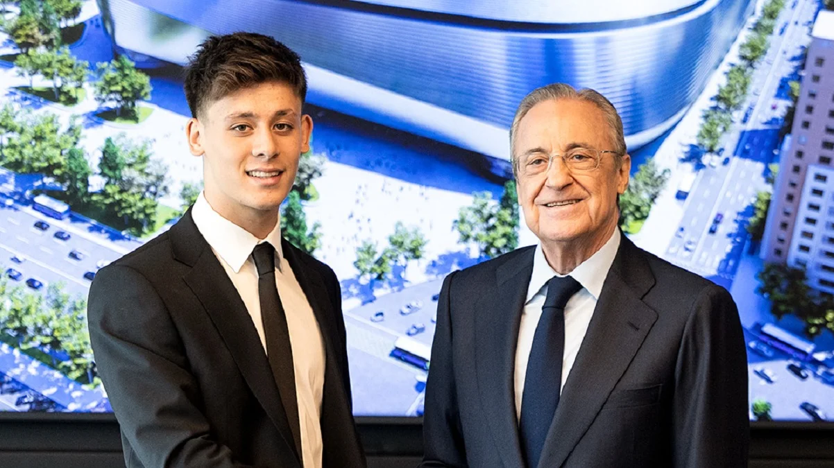 Арда Гюлер и Флорентино Перес / Фото: Real Madrid