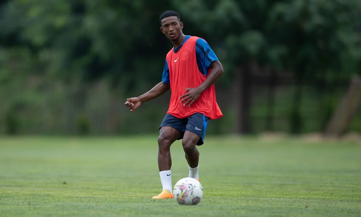 Віктінью / Сайт СК Дніпро-1