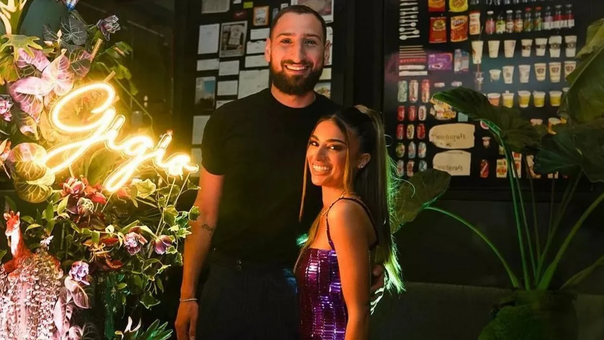 Доннарумма с девушкой / фото: FF