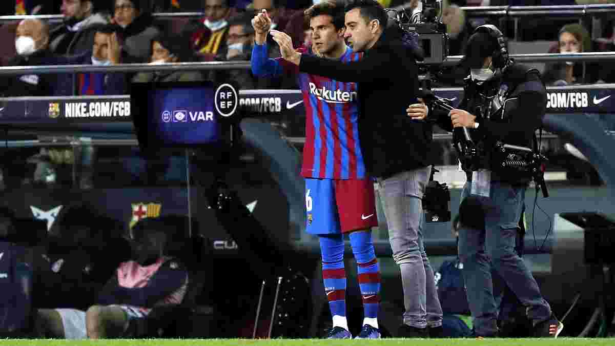 "Хаві не дозволяв мені тренуватися": вигнанець Барселони поскаржився на відносини з тренером