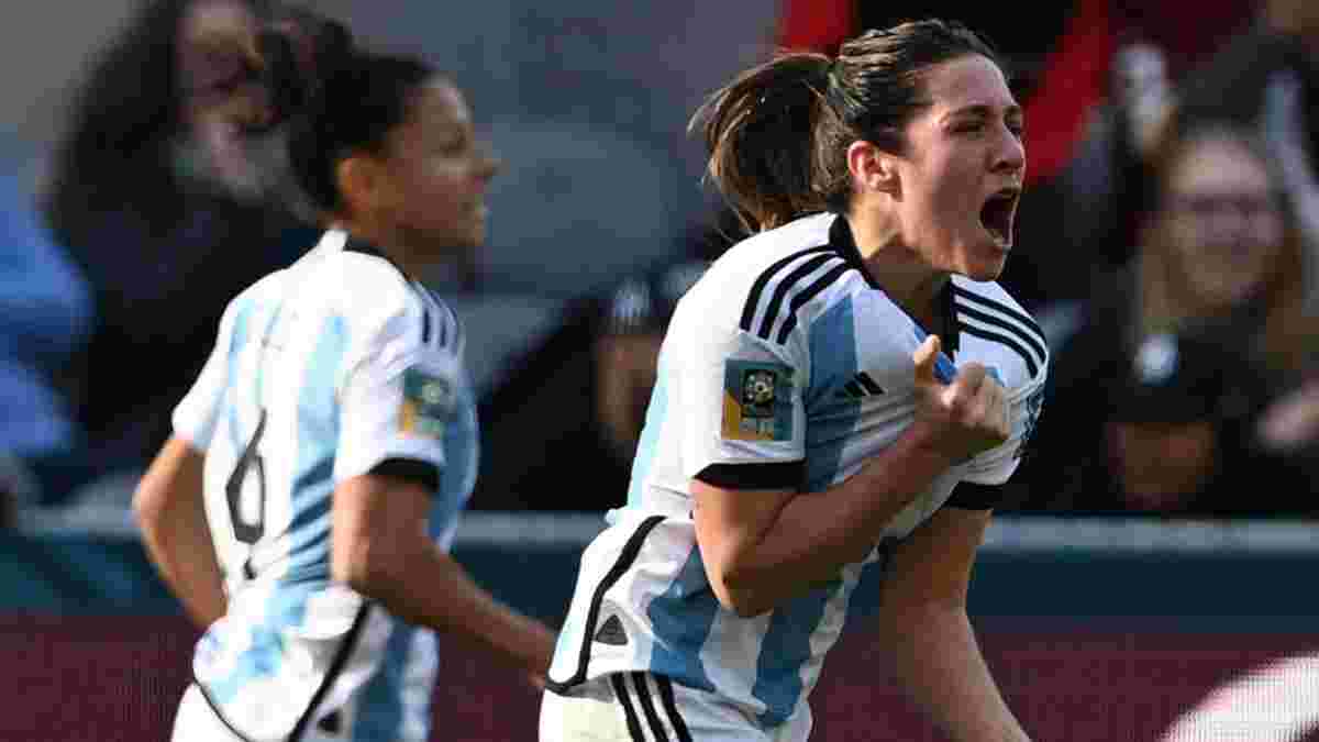 ЧМ-2023: Аргентина двумя чудесными голами устроила камбек, воскресивший мечту о плей-офф