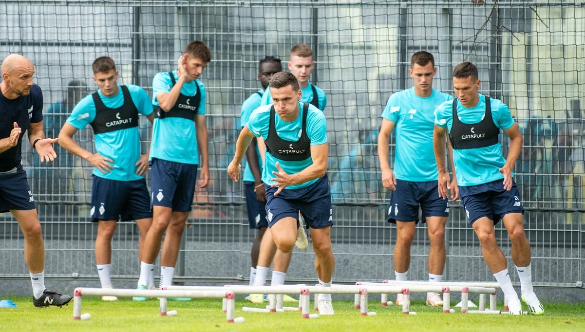 Игроки "бело-синих" / фото: ФК Динамо