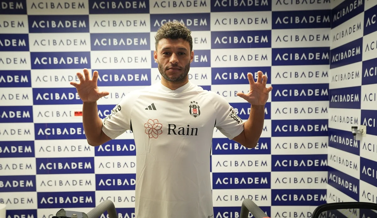 Алекс Окслейд-Чемберлен / фото: клубный твиттер