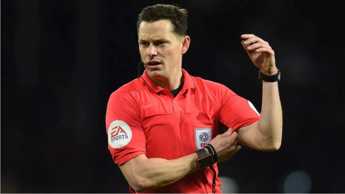 Даррен Інгленд / James Moody