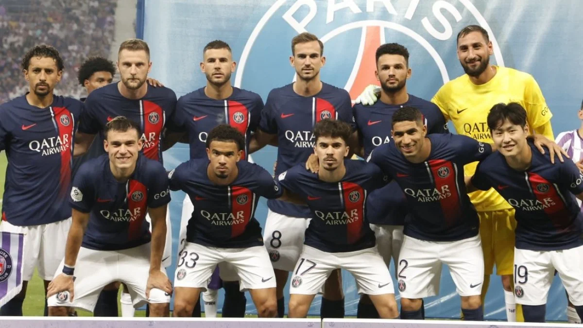 Гравці ПСЖ перед матчем з Тулузою / фото: ФК ПСЖ