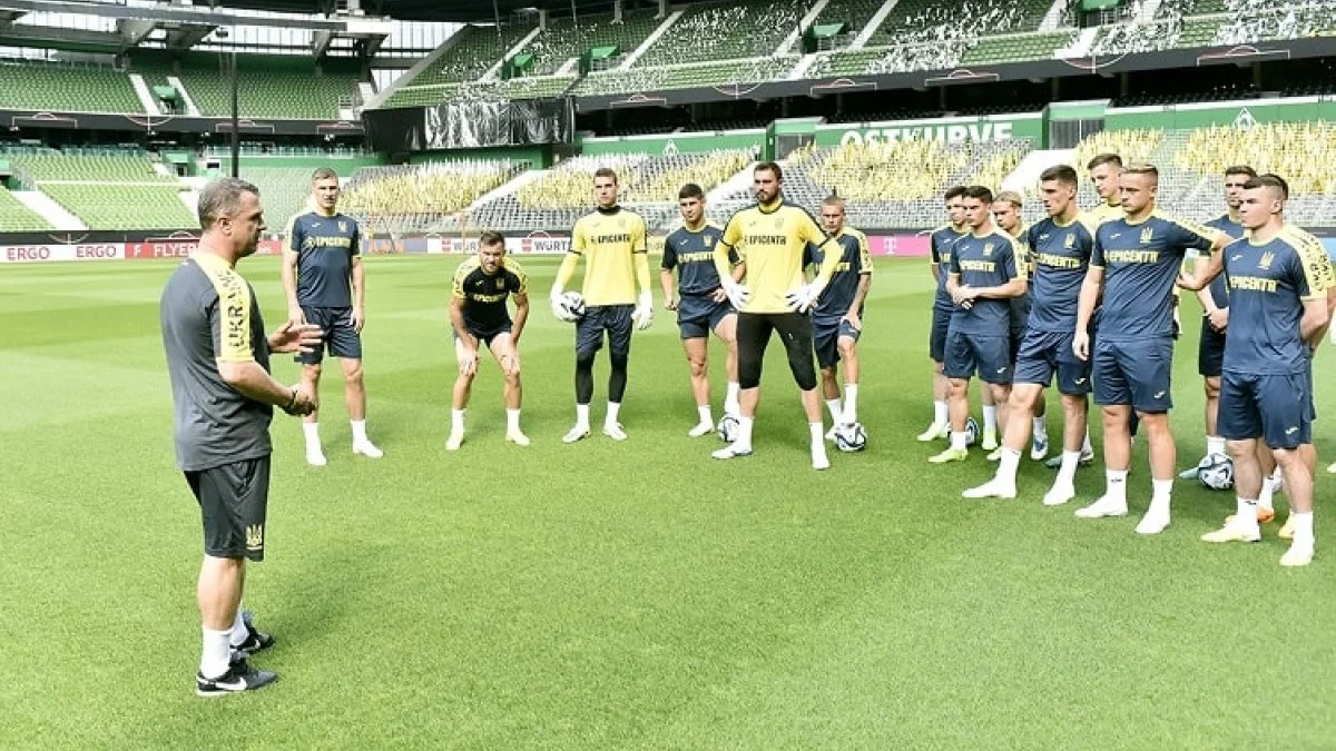 Сергій Ребров зі збірною України / УАФ