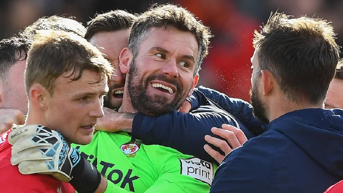 Бен Фостер (посередині) / фото: Рексем