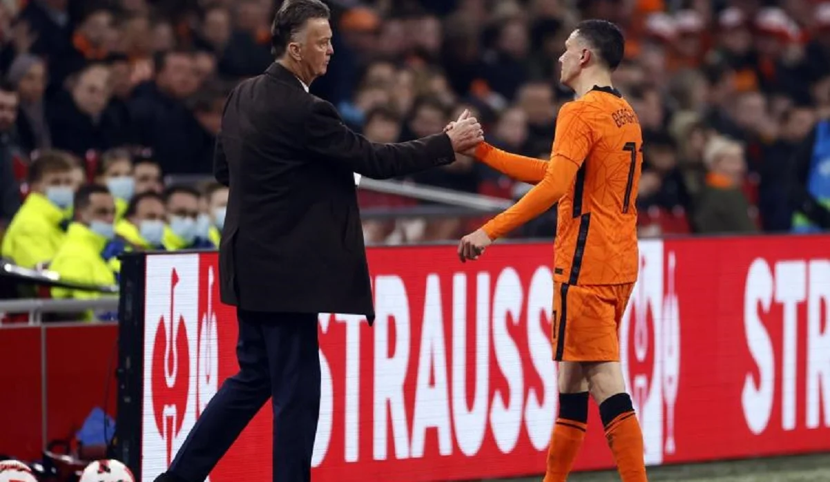 Луи ван Гал и Стивен Бергейс / фото: Presse Sports