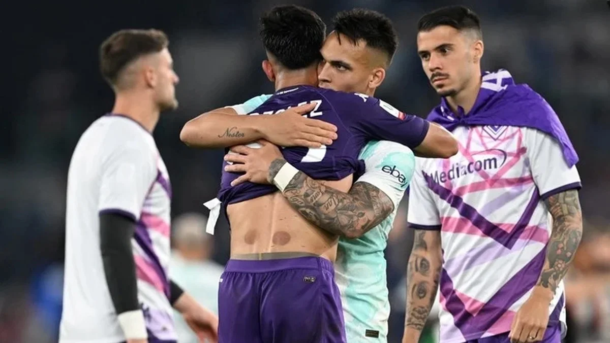 Нико Гонсалес и Лаутаро Мартинес / REUTERS