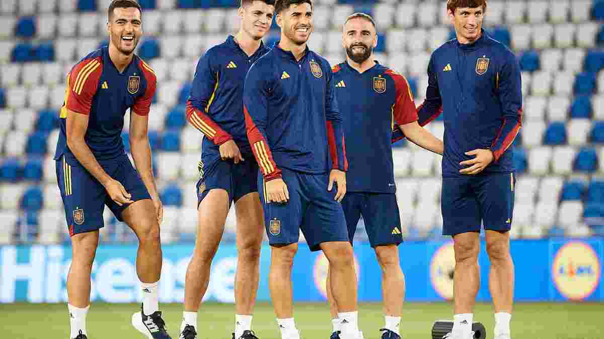 Збірна Іспанії провела тренування без бутсів і м'ячів – інвентар залишився вдома