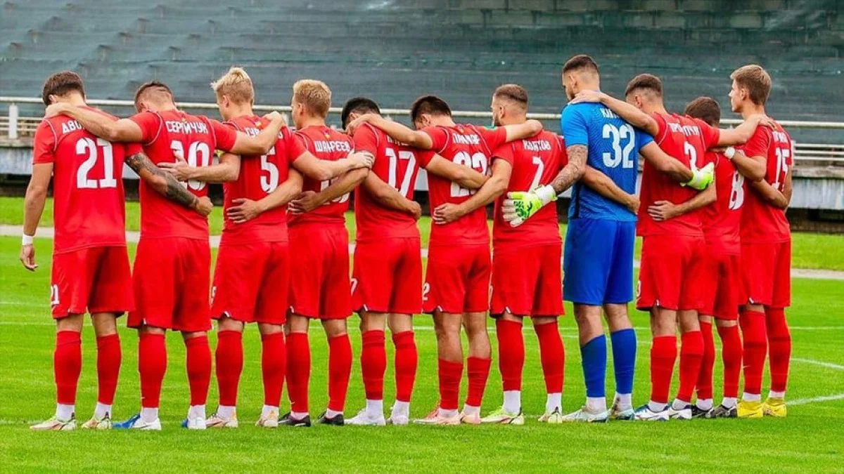 Игроки Нивы Бузова / фото из открытых источников