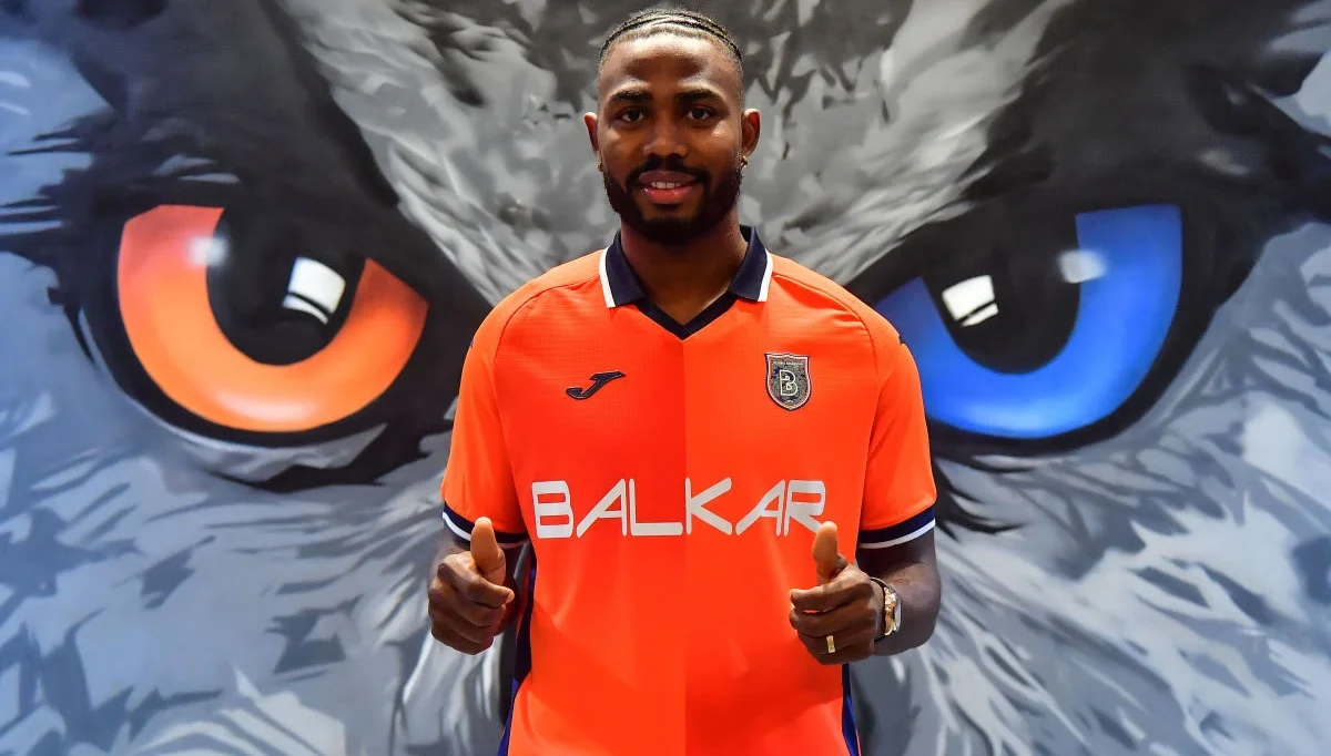 Денніс Еммануель Бонавентуре / Істанбул Башакшехір