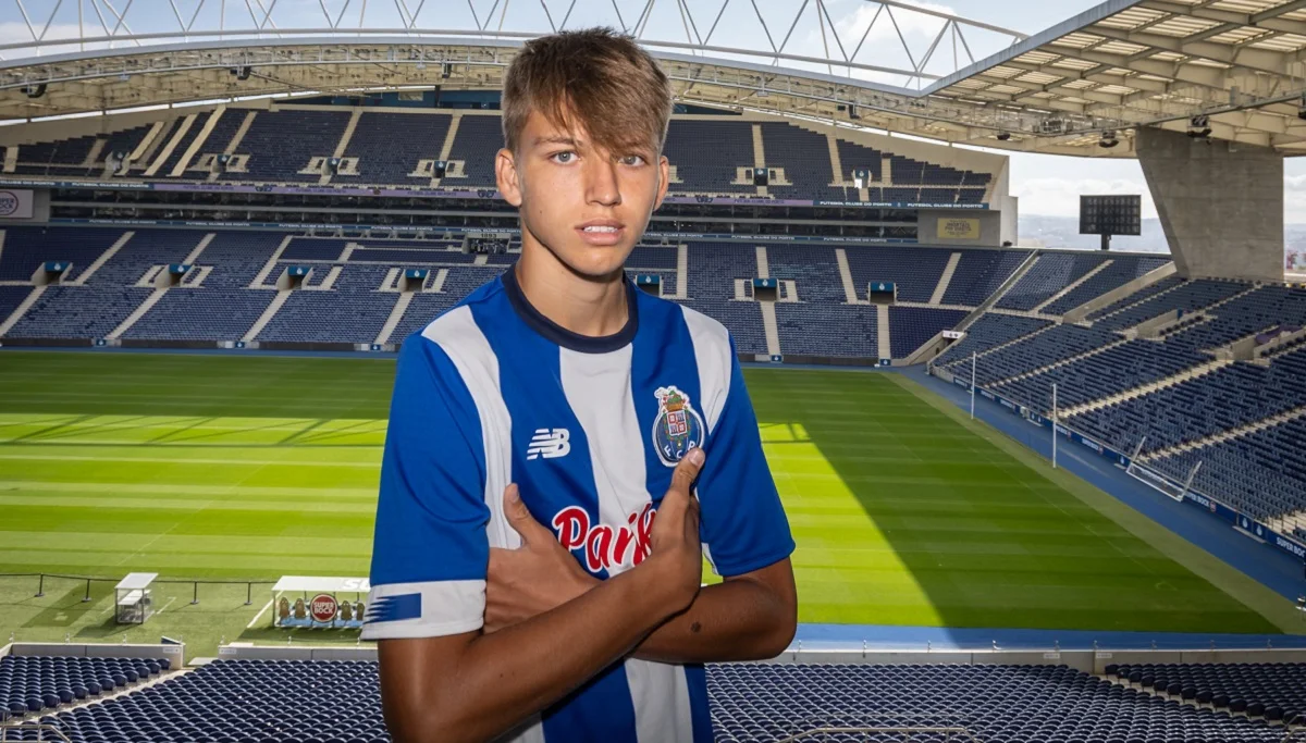 Артем Гапоненко / Порту