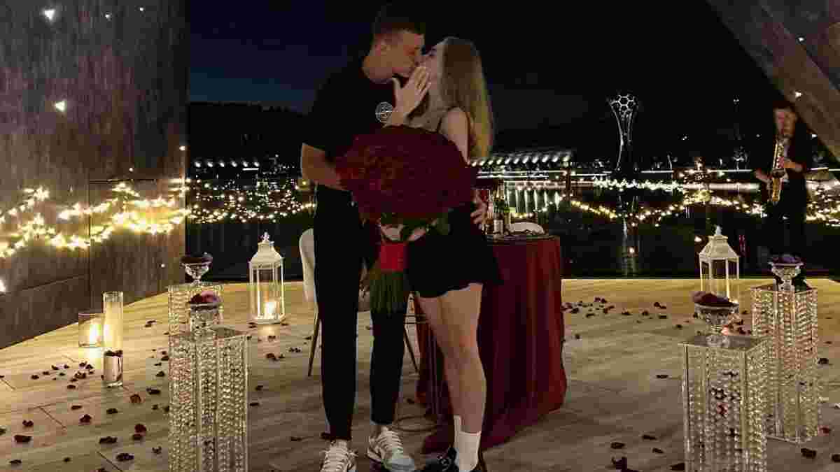 Украинский полуфиналист Евро сделал предложение любимой – романтические кадры
