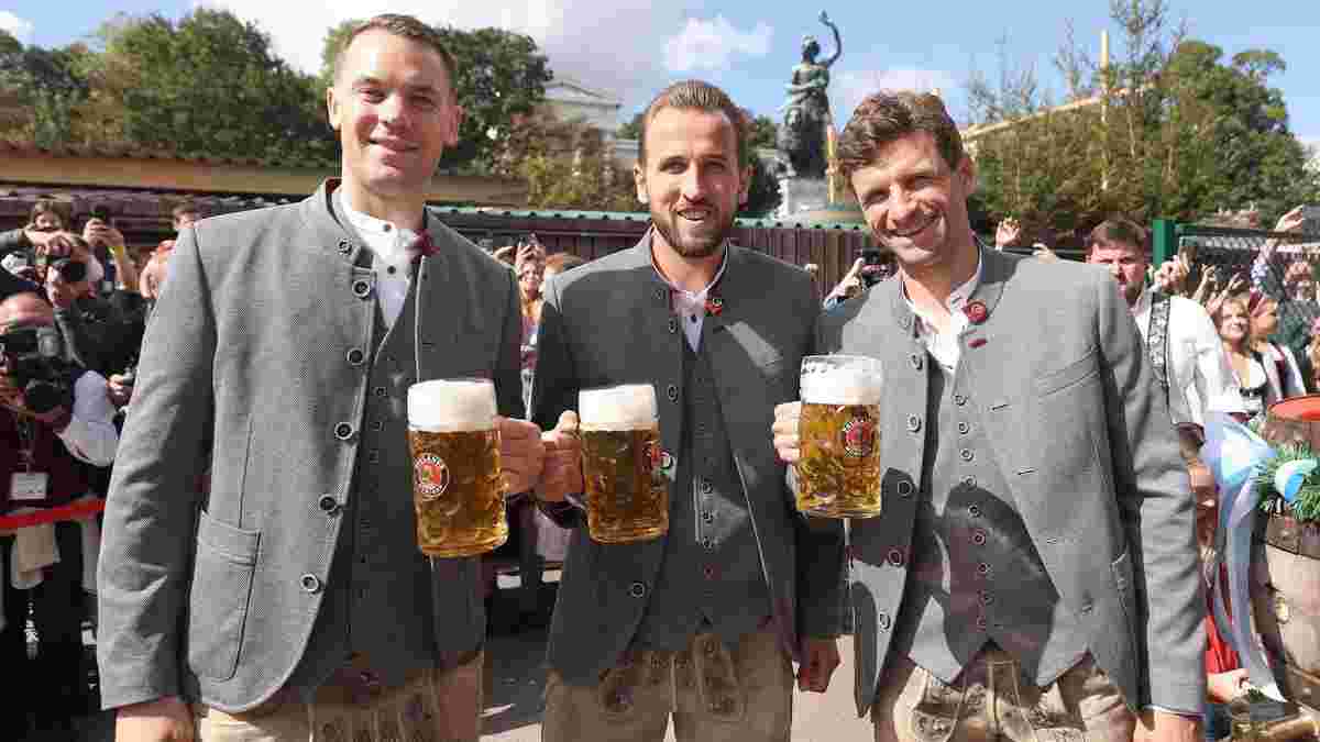 Футболисты Баварии посетили Октоберфест – Кейн с пивом, новичок покорил всех красотой своей жены