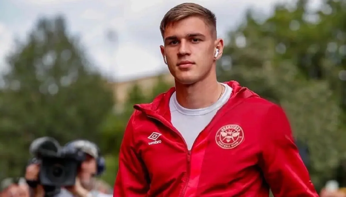 Егор Ярмолюк / ФК Брентфорд